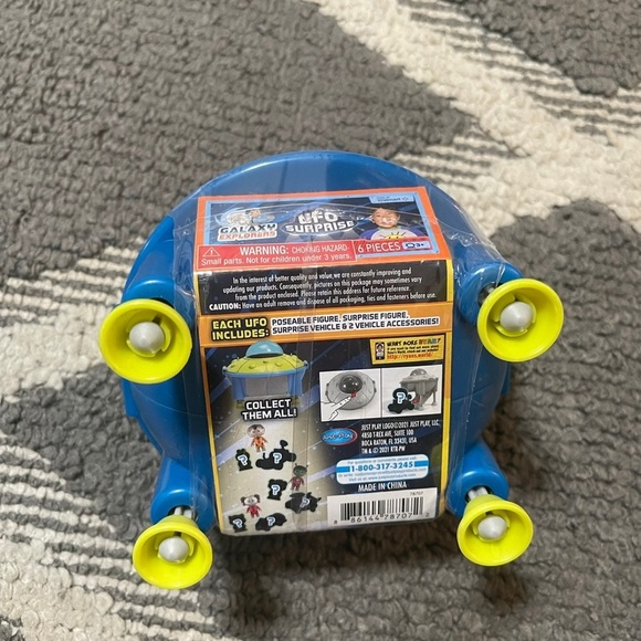 Ryans world galaxy explorers mini UFO surprise figure and vehicle set - Picture 2 of 3